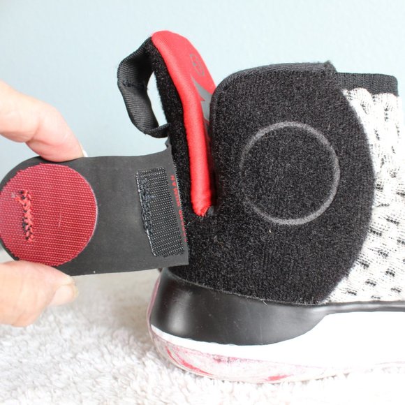 Nike Men’s Air Zoom UNVRS Light Fluorescent w Unique Back Flyease Velcro S6.5 - Picture 10 of 16